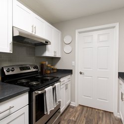 wood floor kitchen at KRC Green Wood in North Charleston SC