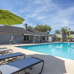 beautiful pool at KRC GreenWood in North Charleston SC